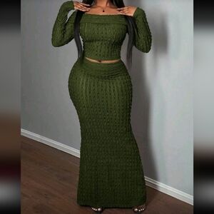 Chic Forest Green Maxi Skirt Set